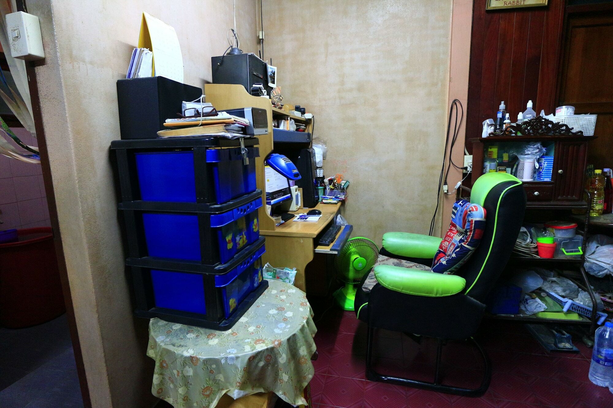 Rumah tetamu Anurak Bangkok