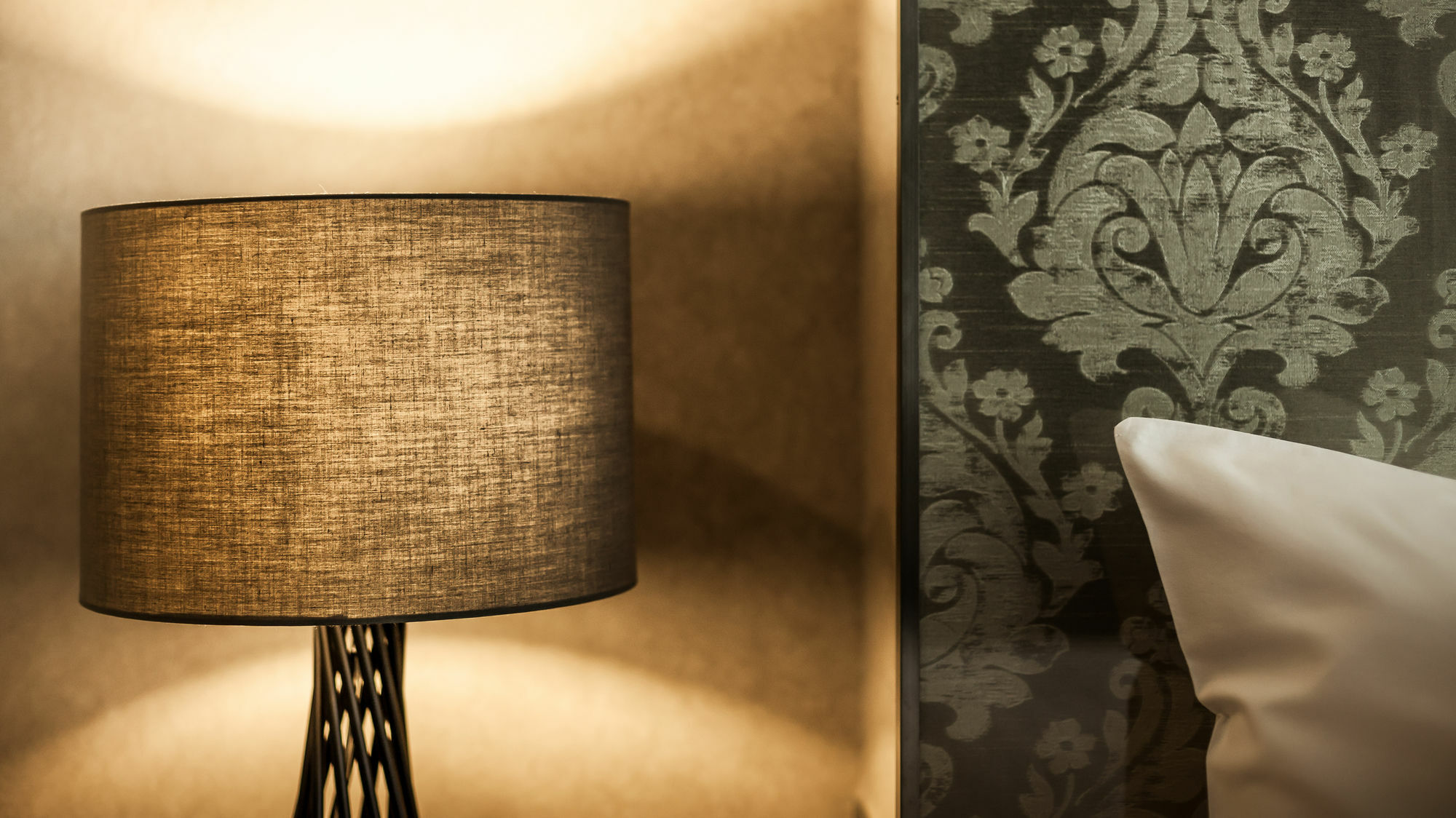 Arcadia Ploenchit By Compass Hospitality Hotel