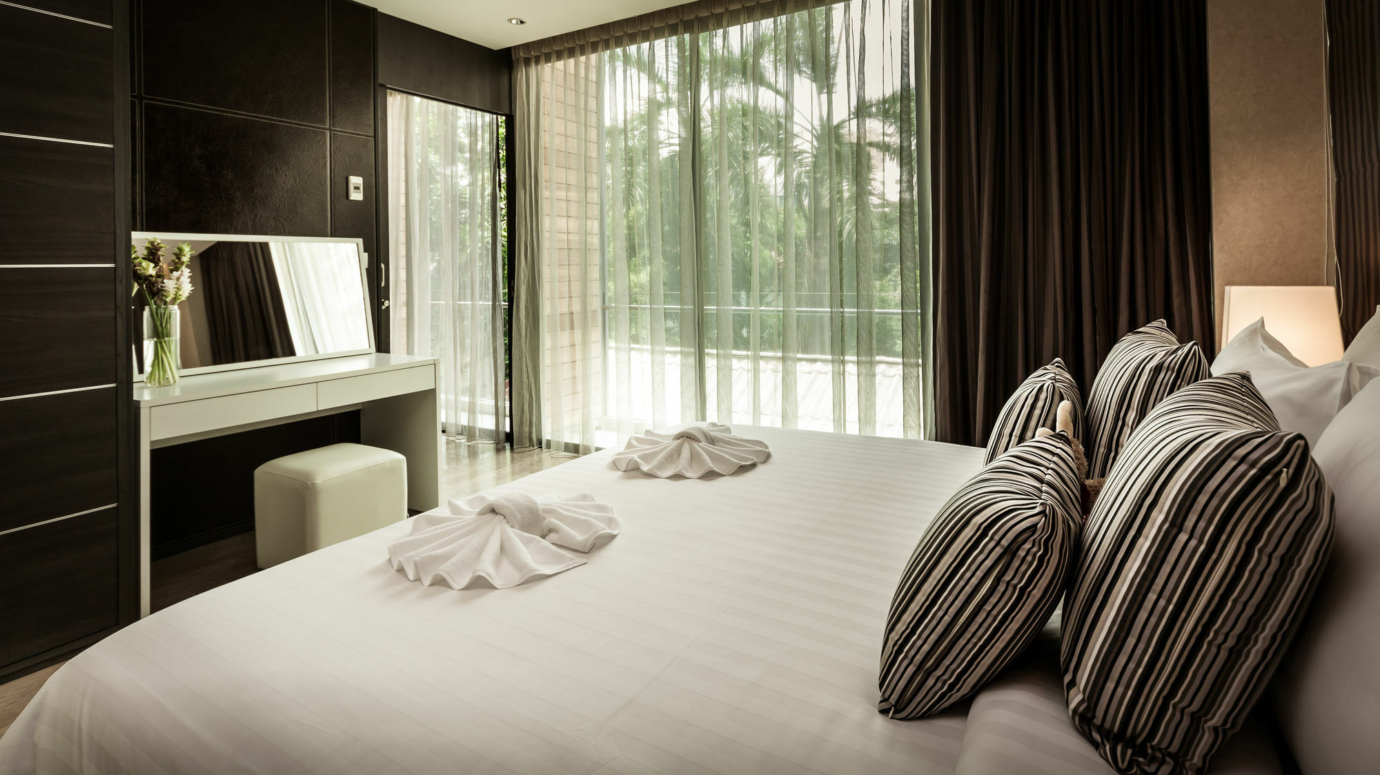 Hotel Arcadia Ploenchit By Compass Hospitality 4*