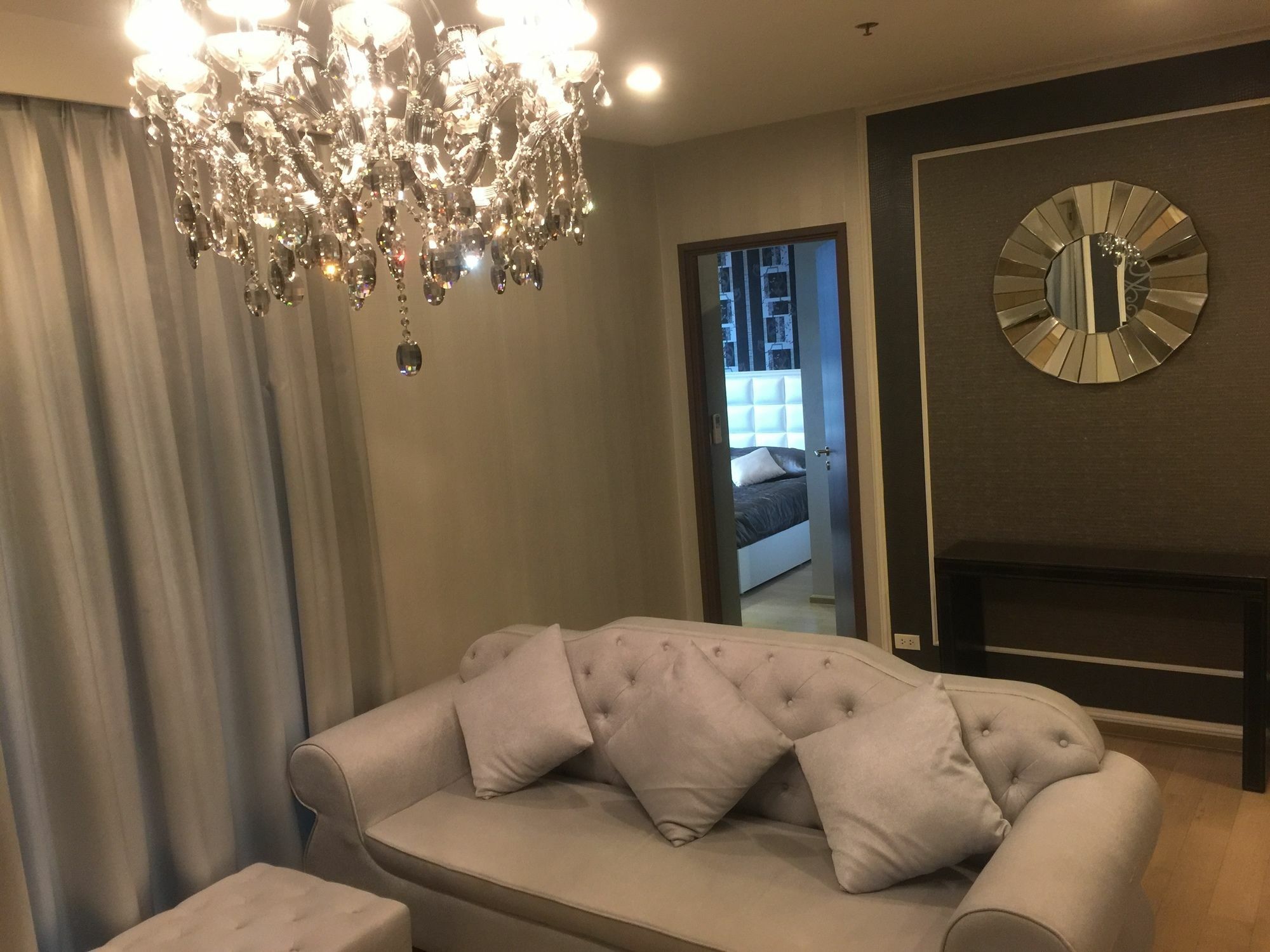 Bangkok Luxury Suites Pyne Apartment *