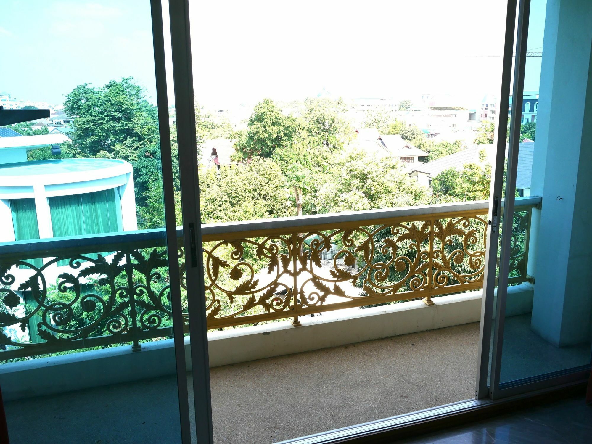 Baansuan - Mrt Cultural Station Apartment Bangkok