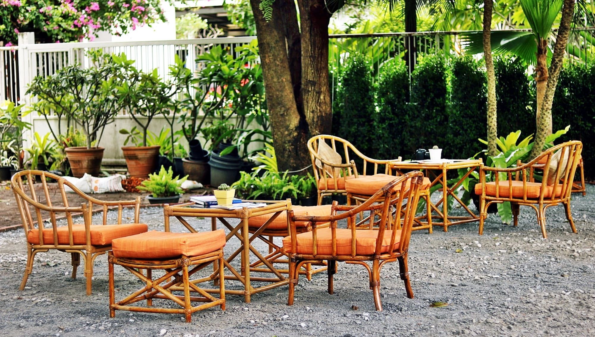 4brs Thai Heritage House In Samsen Holiday home *