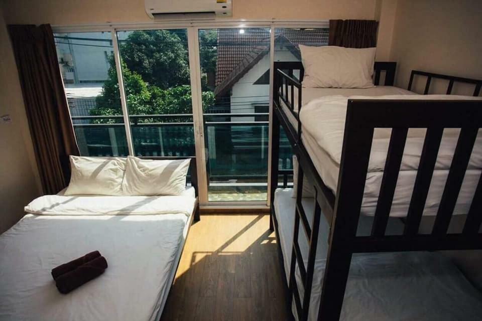 Near Impact Arena Hostel *