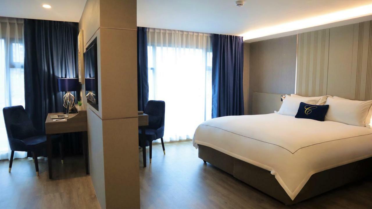 Glow Sukhumvit 5 Hotel 4*