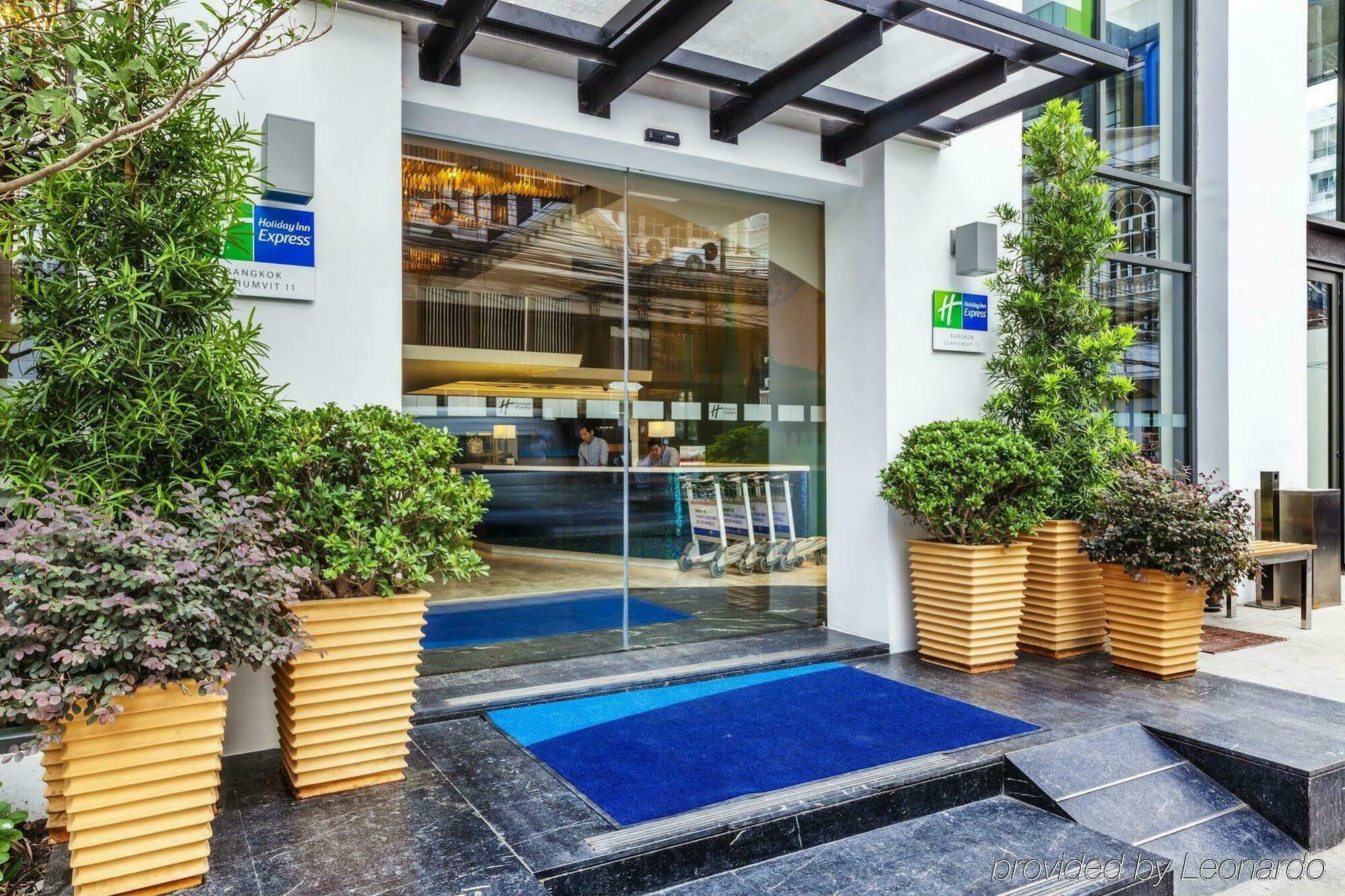 S33 Compact Sukhumvit 3*