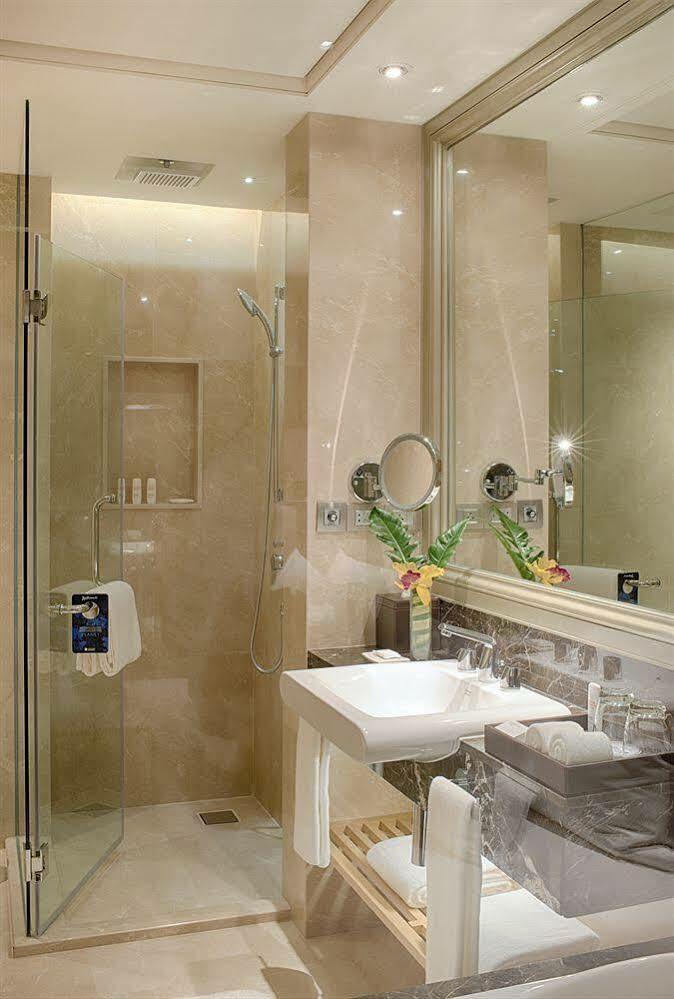 Hotel Radisson Blu Plaza