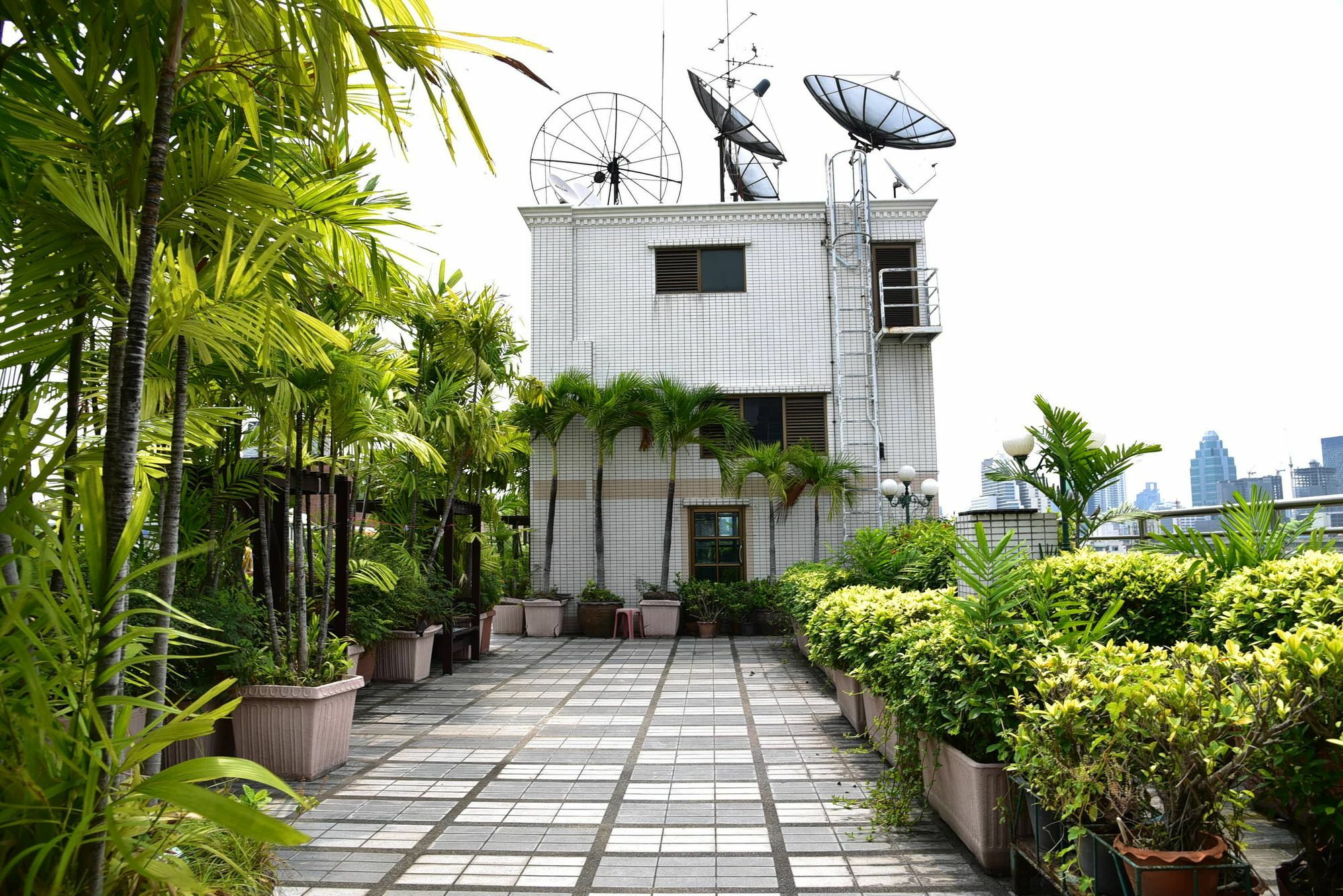 Platinum Hotel