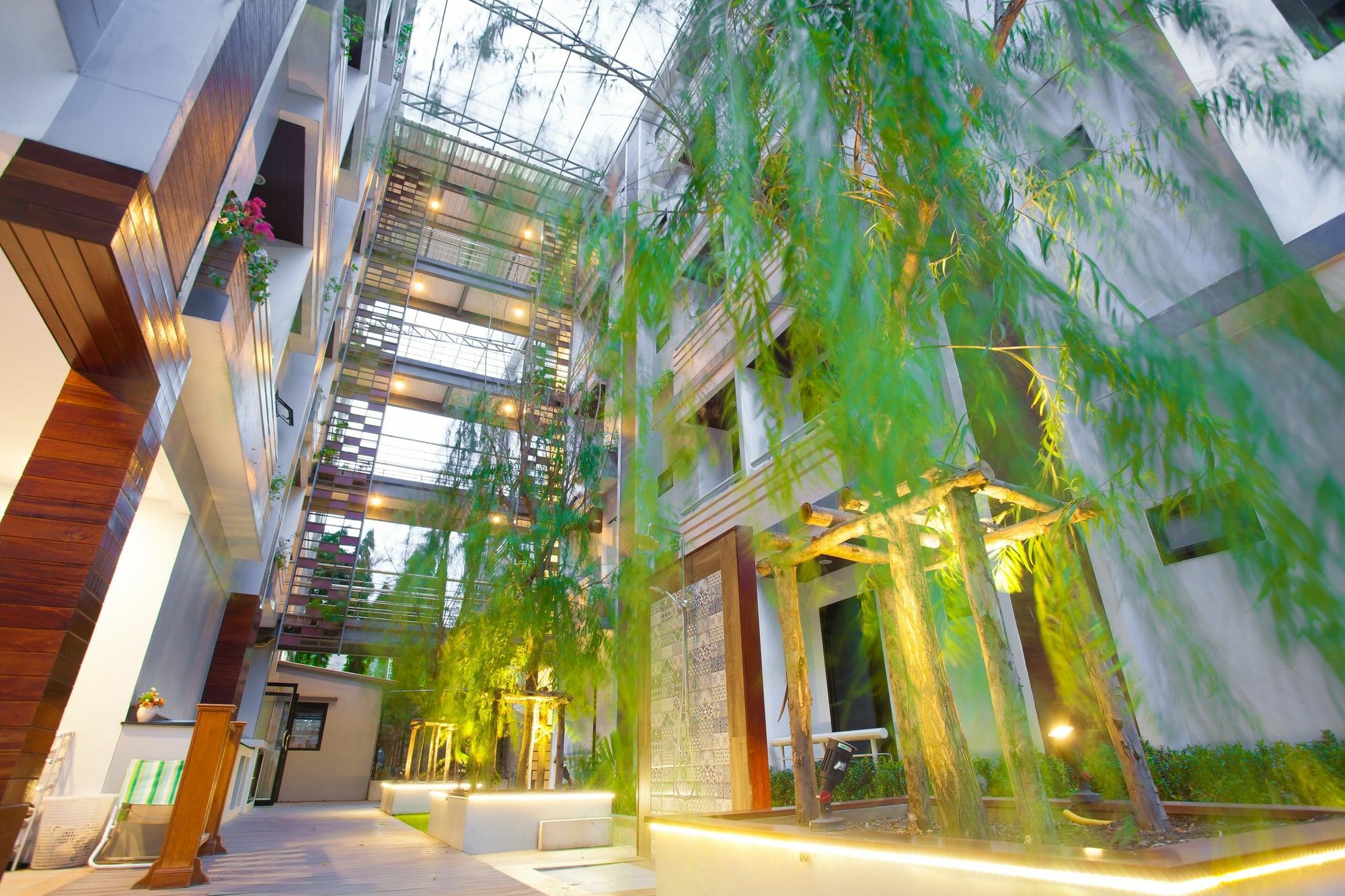 New Siam Palace