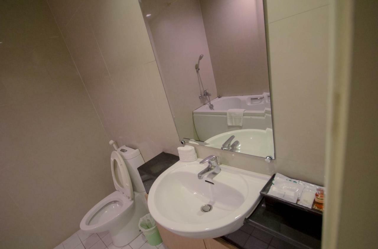 Hotel Hope Land Sukhumvit 24