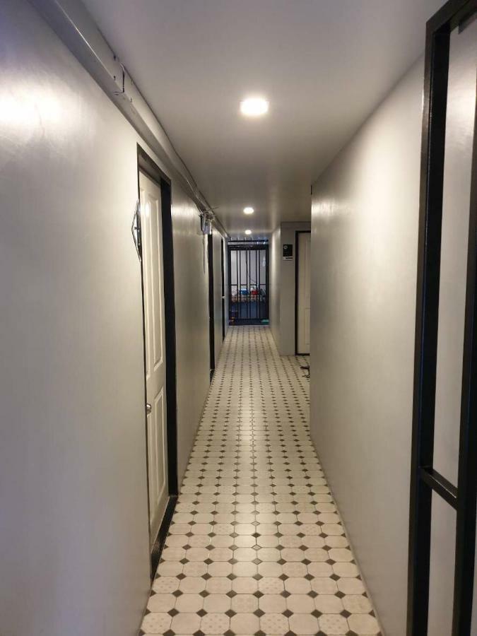 S Heaven Short & Long Hotel