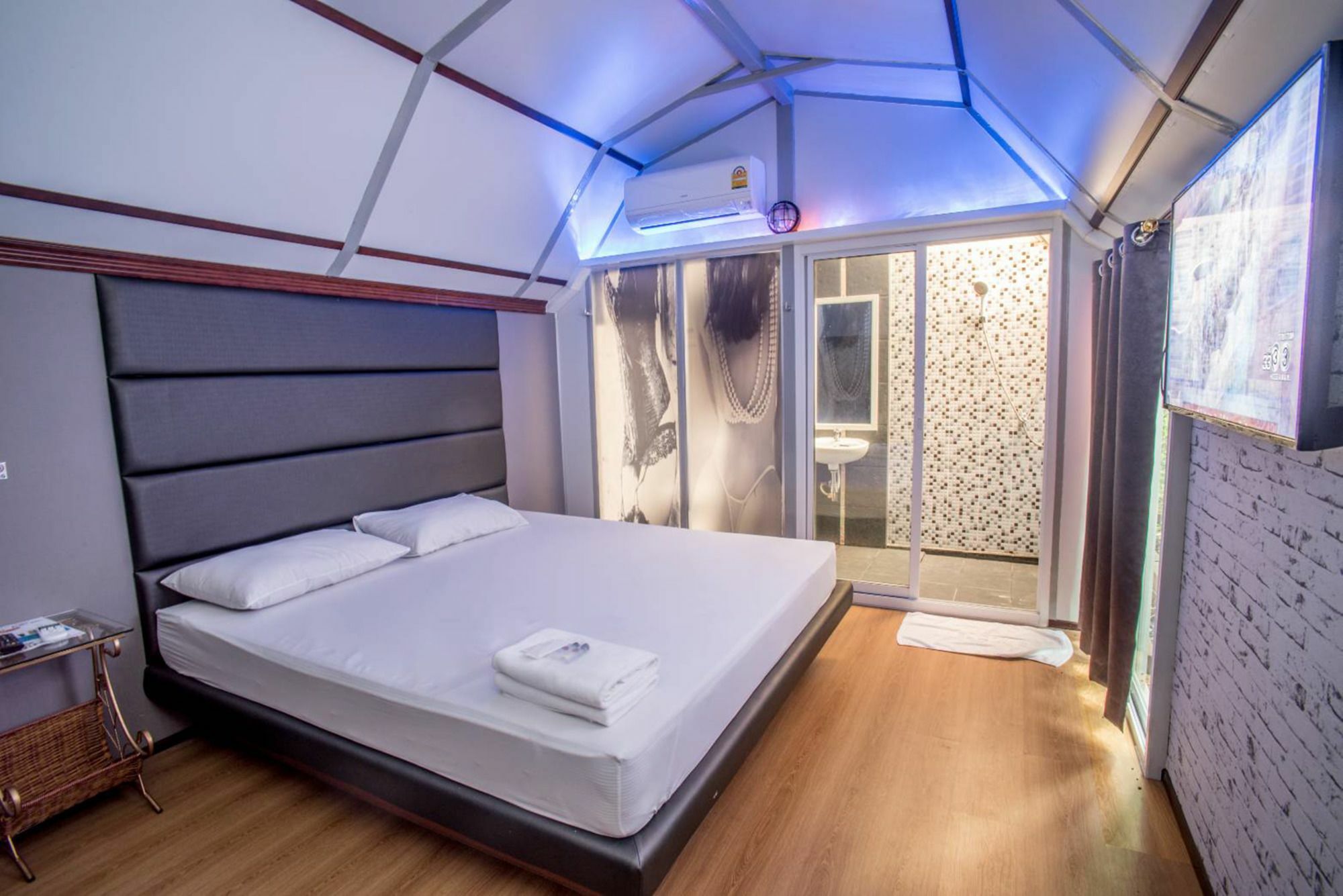 Kurina (adults Only) Holiday park