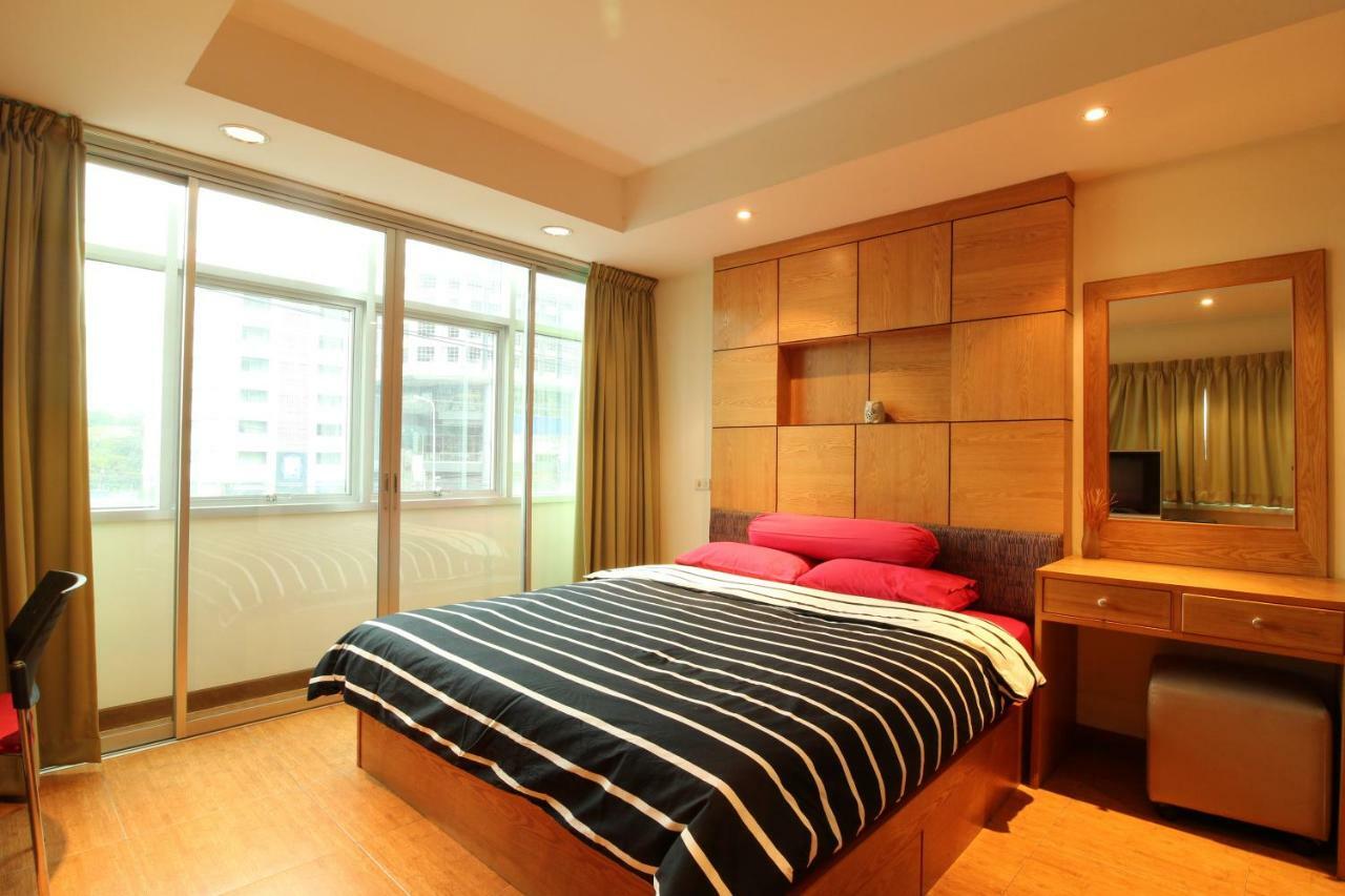 Serena Sathorn Apartment Bangkok