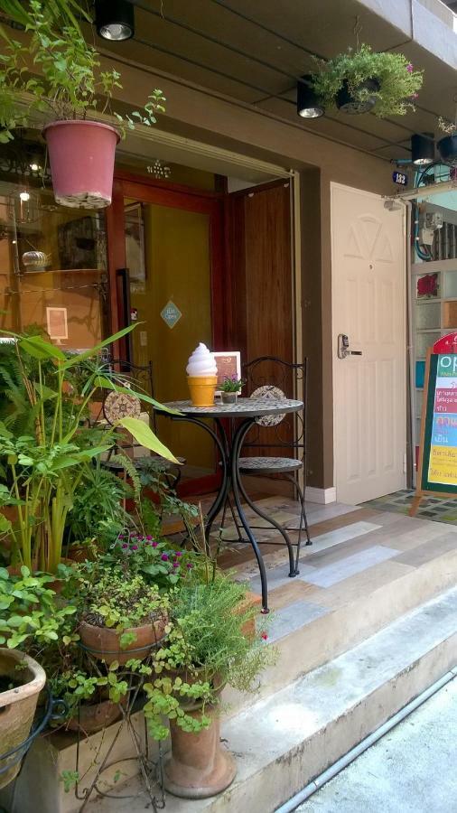 Ratti Guest house *