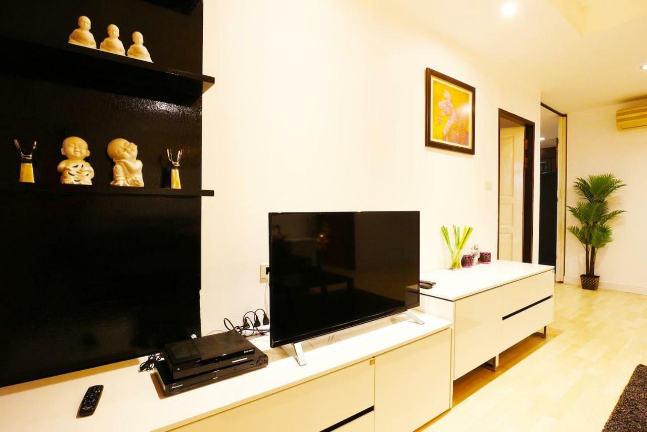 Serena Sathorn Apartment