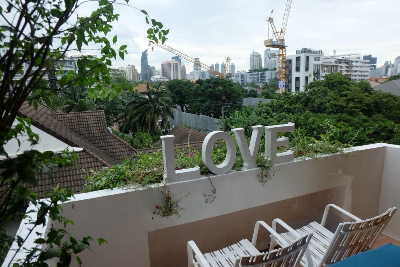Artistic And Quirky With A Copper Bath And Complimentary Snack Bangkok