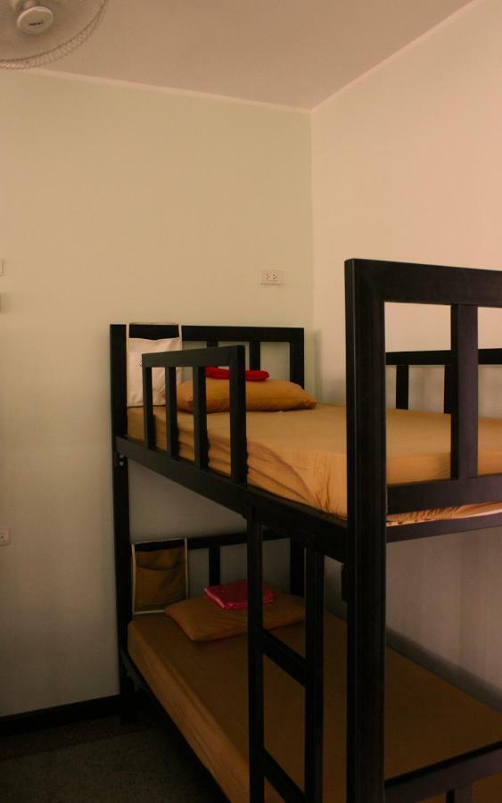 Hostel Born Free Bangkok