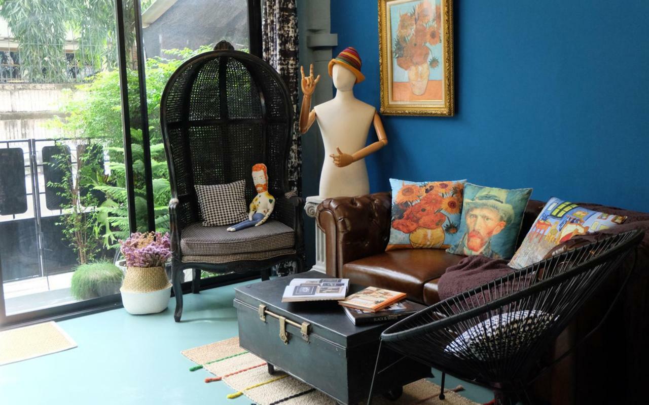 Villa Artistic And Quirky With A Copper Bath And Complimentary Snack