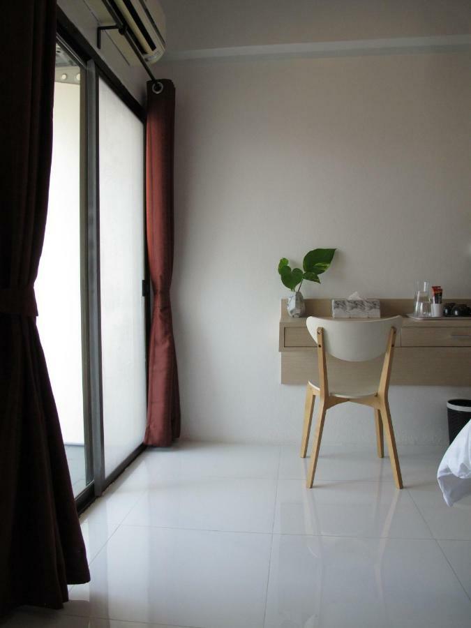 J.k. Mansion Apartment *