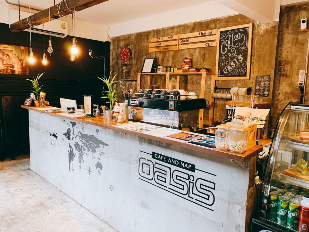 Oasis Cafe And Nap Hostel