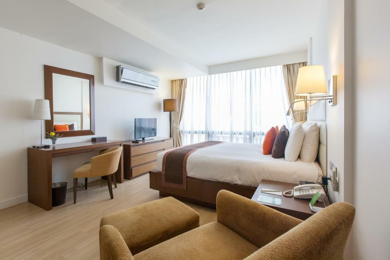 Oakwood Sukhumvit 24 Hotel Bangkok