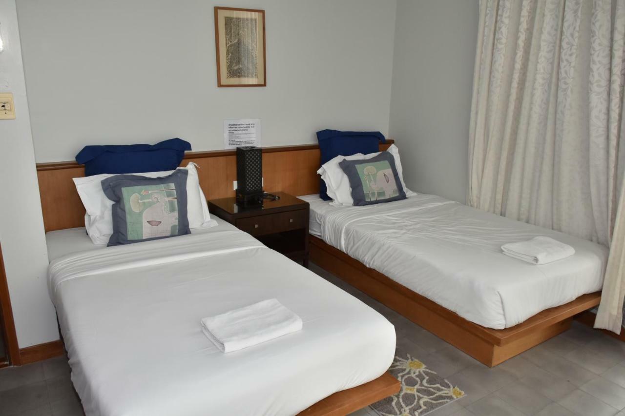 Dinso Hotel 3*