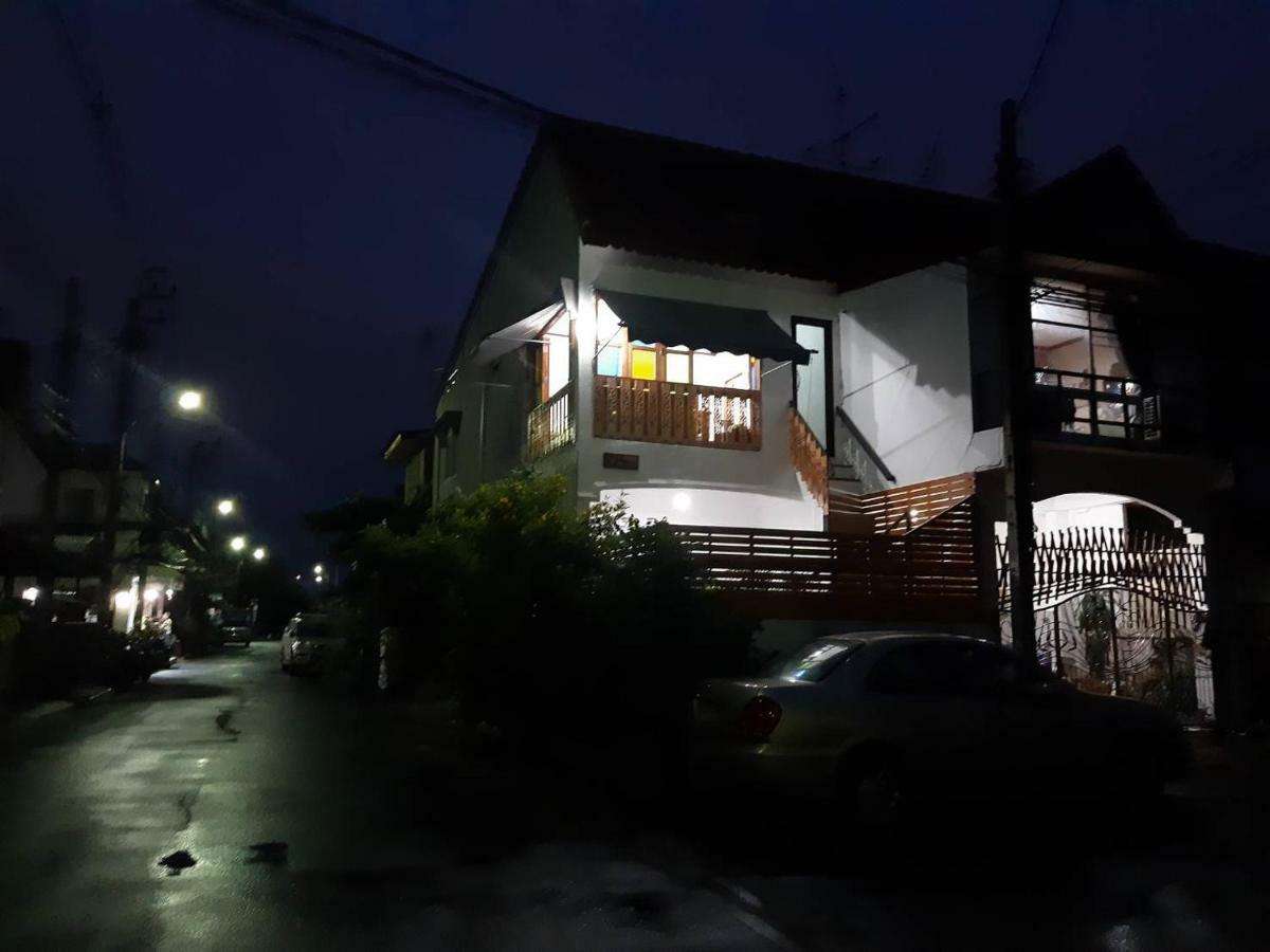 A & P House Homestay *