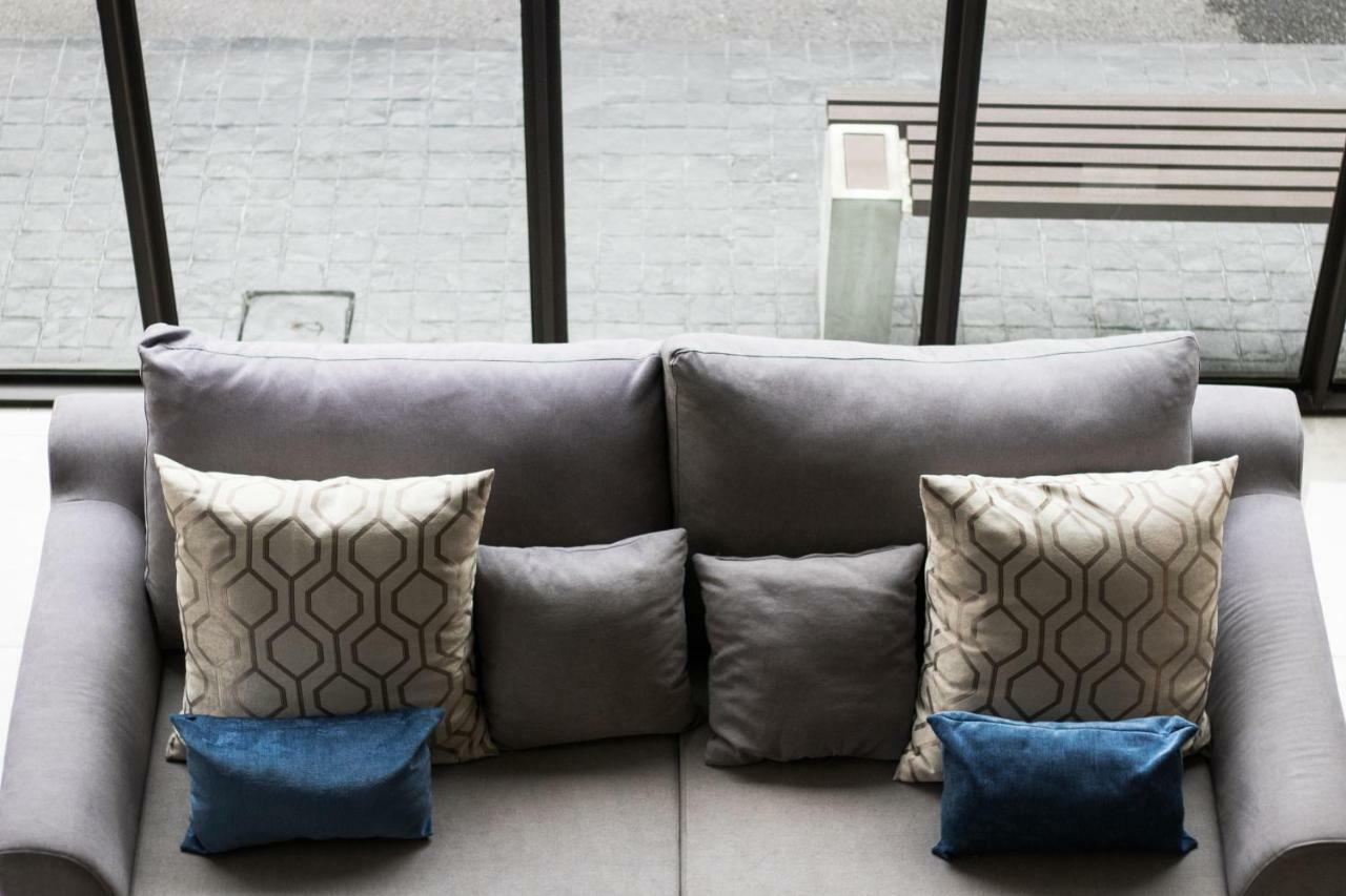 B Hotel