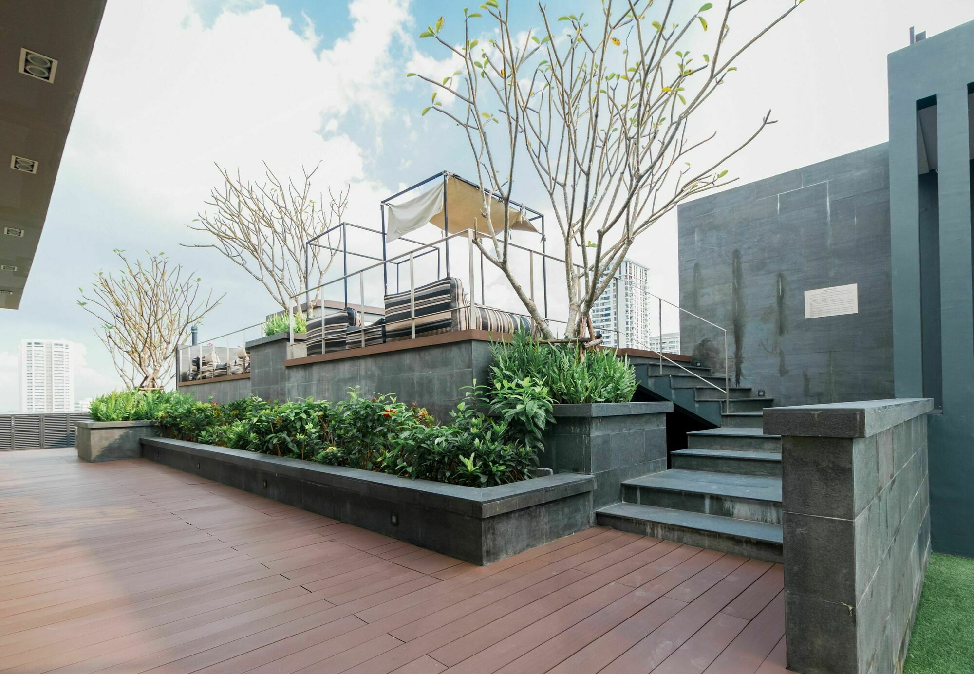 Aparthotel The On Thonglor By Uhg Bangkok