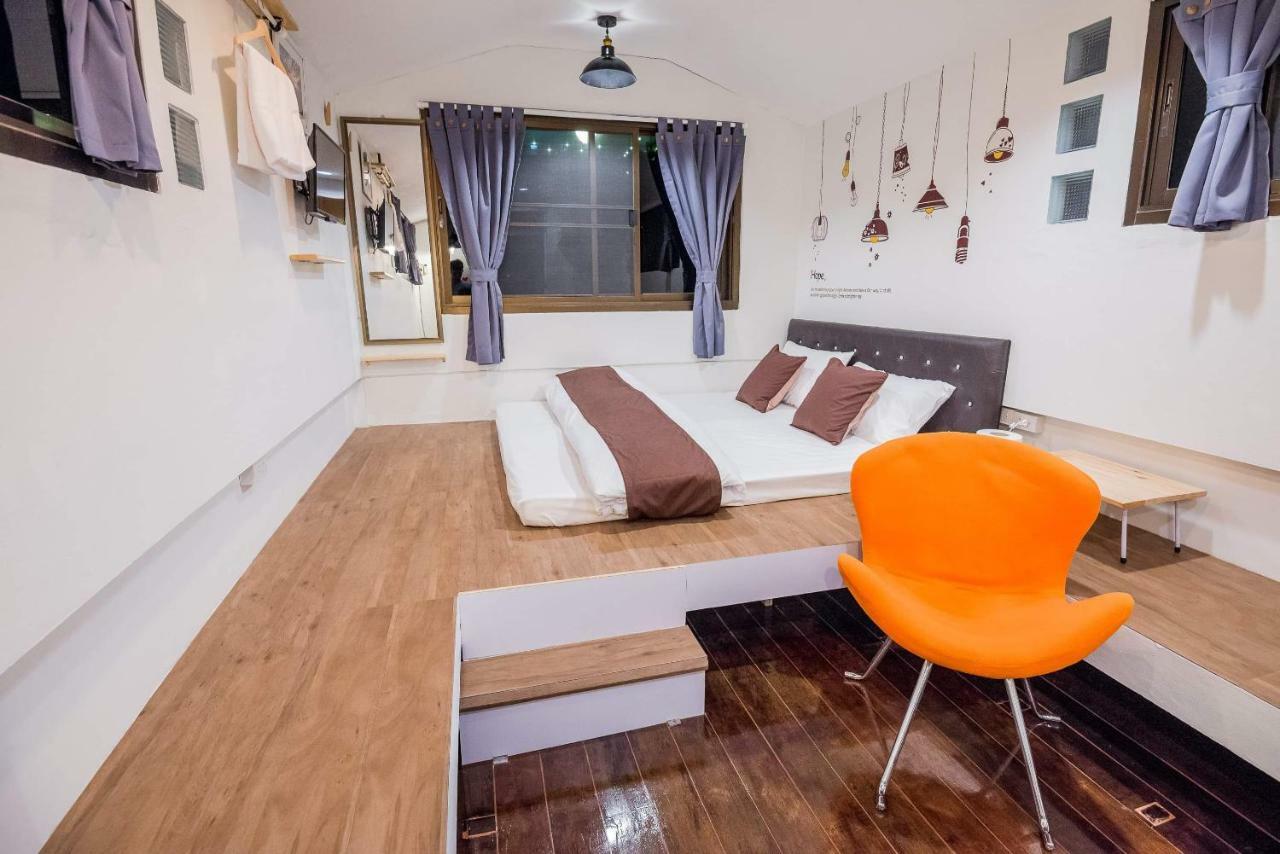 Hostel T Smy House