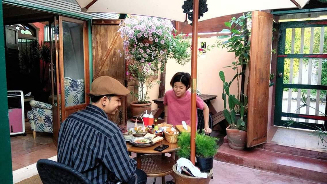 Bed & Breakfast Pimthong Place