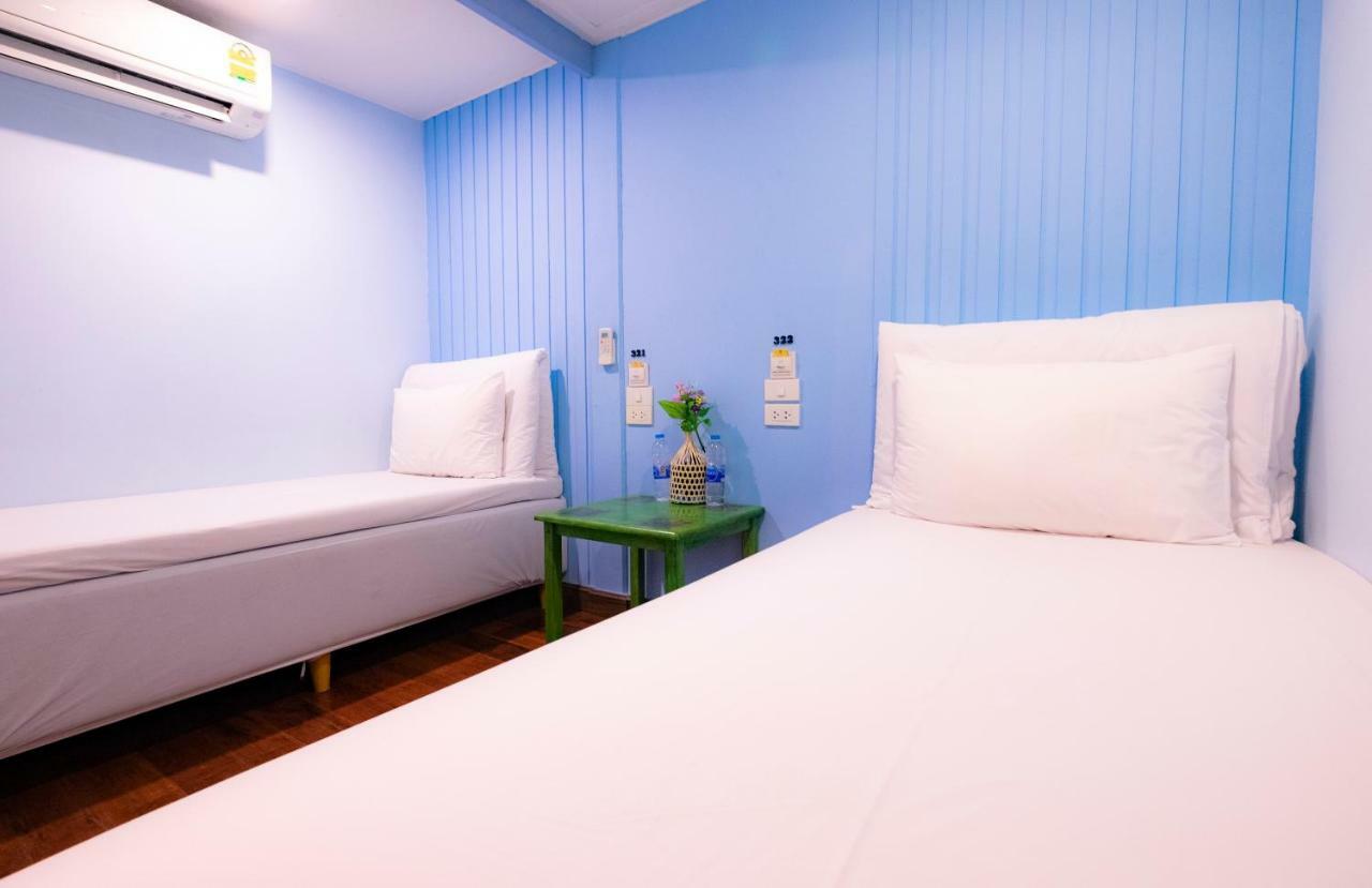 Hostel Check-in My Bangkok