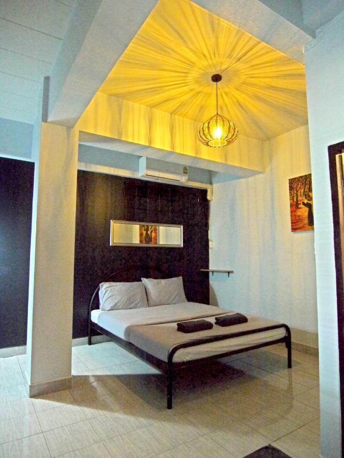Mam's House Khaosan Guest house