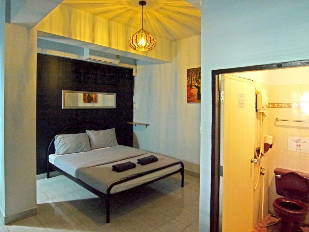 Mam's House Khaosan