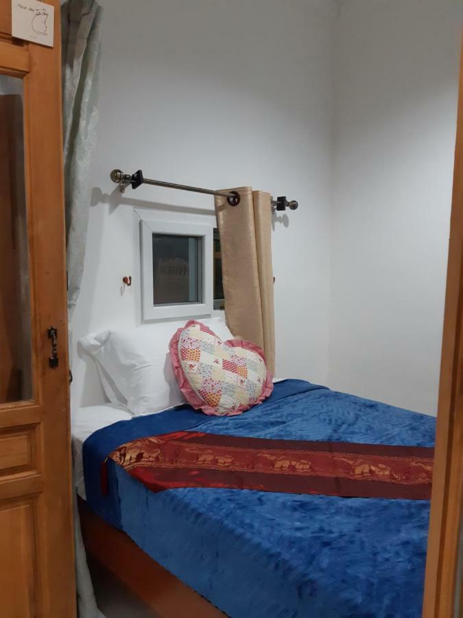 A & P House Homestay *