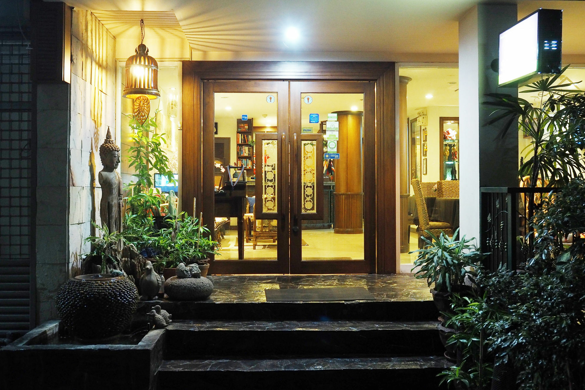 Resort Baan Sukhumvit Soi 18