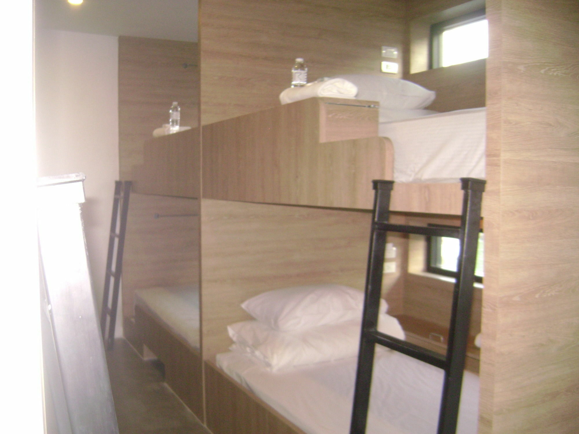 Rezt Hostel *