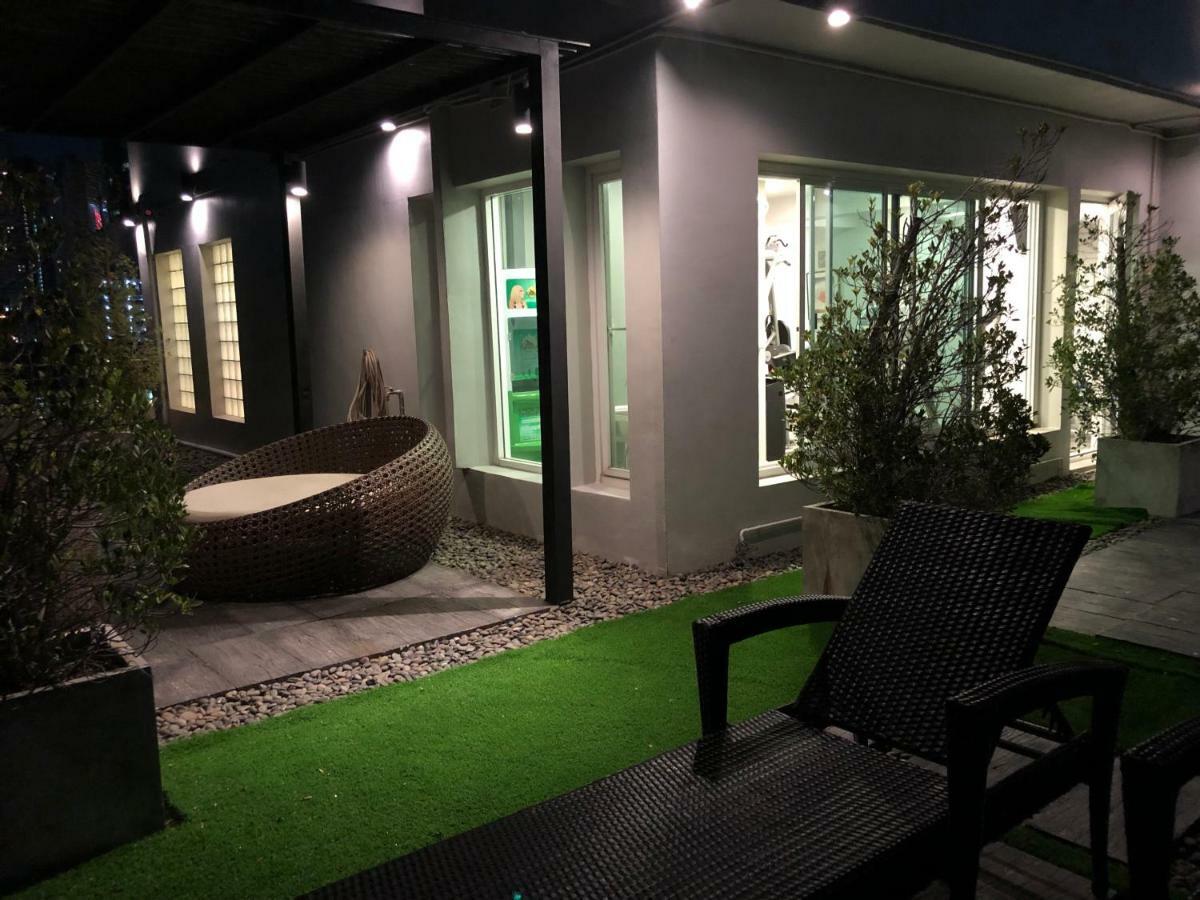 Flawless Sathorn Apartment Bangkok