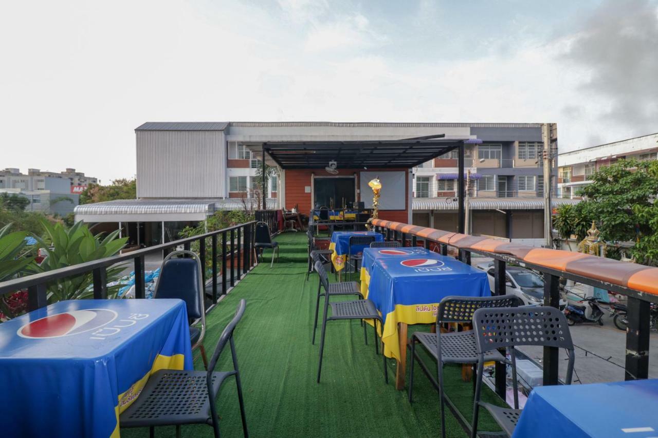 Oyo 127 D-well Hotel