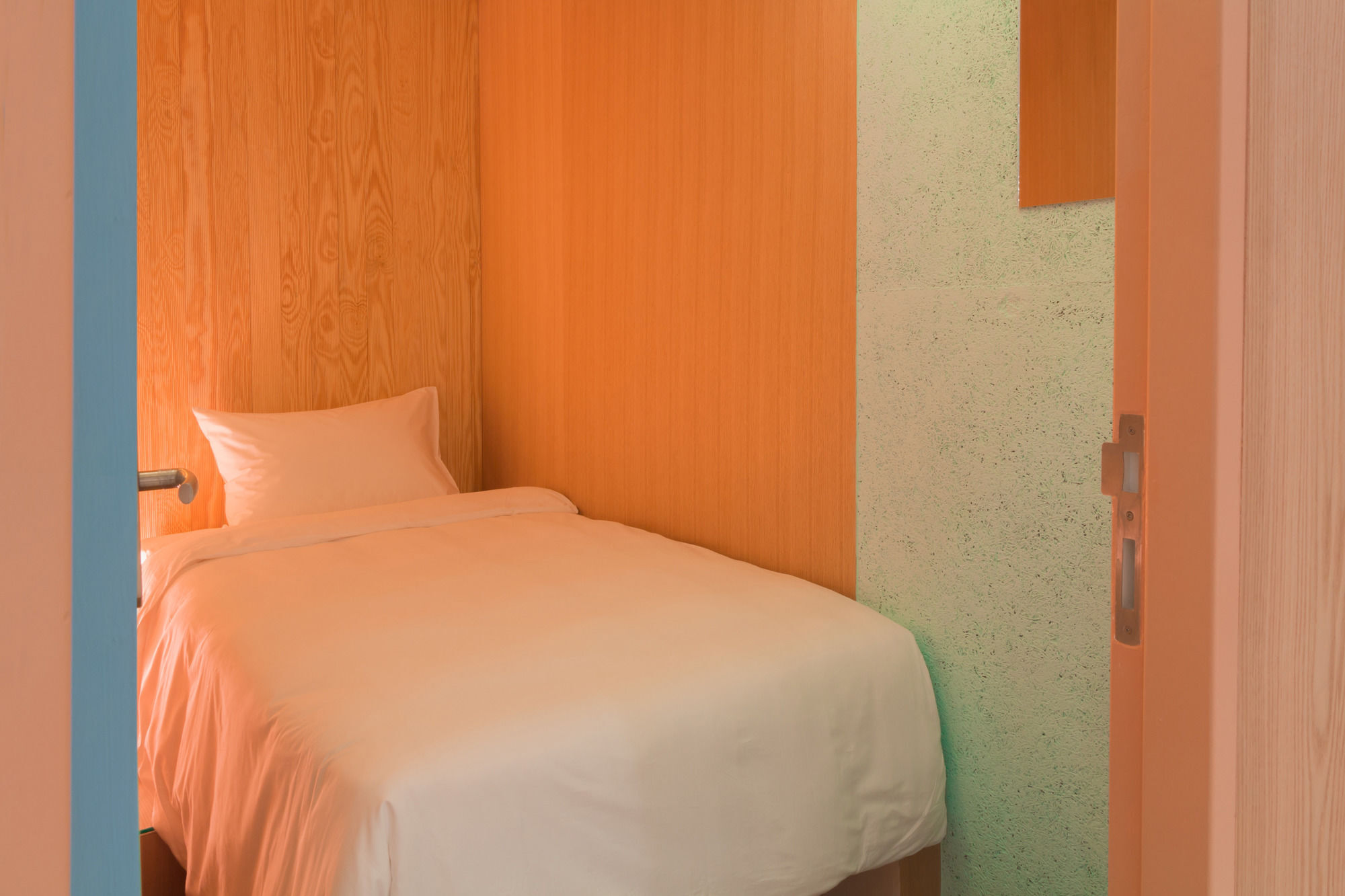 Boxtel @ Suvarnabhumi Airport Kapselhotel Bangkok