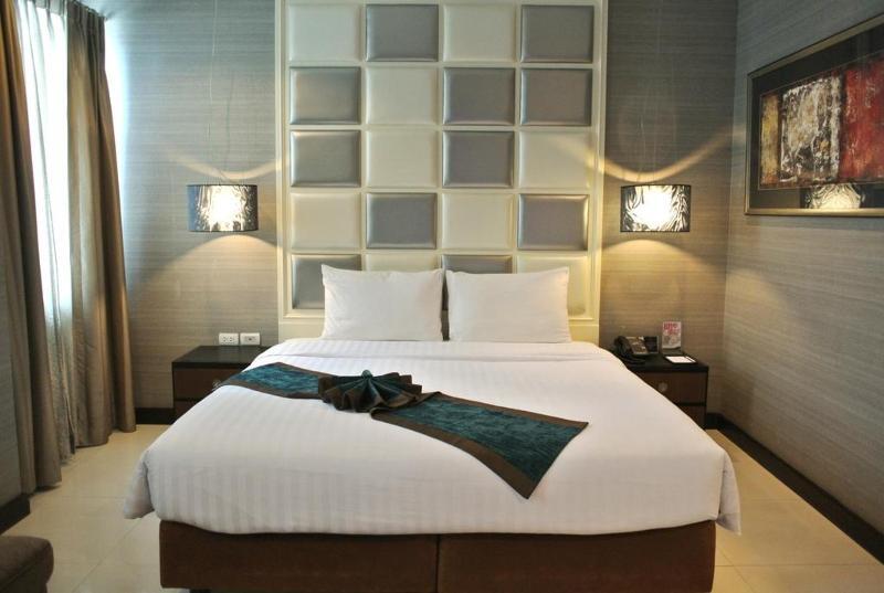 Hotel Furamaxclusive Asoke, 4*