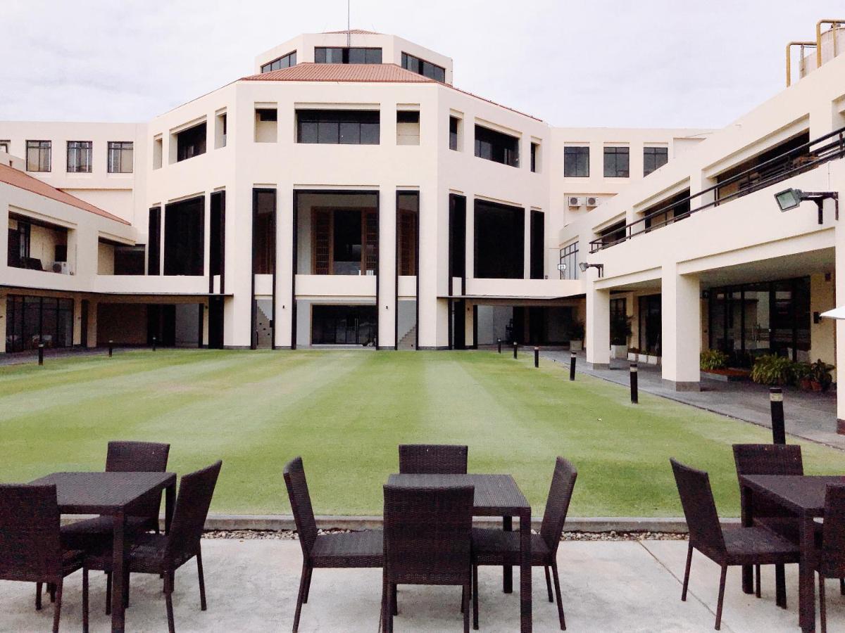 Resort Eastin Thana Golf 4*