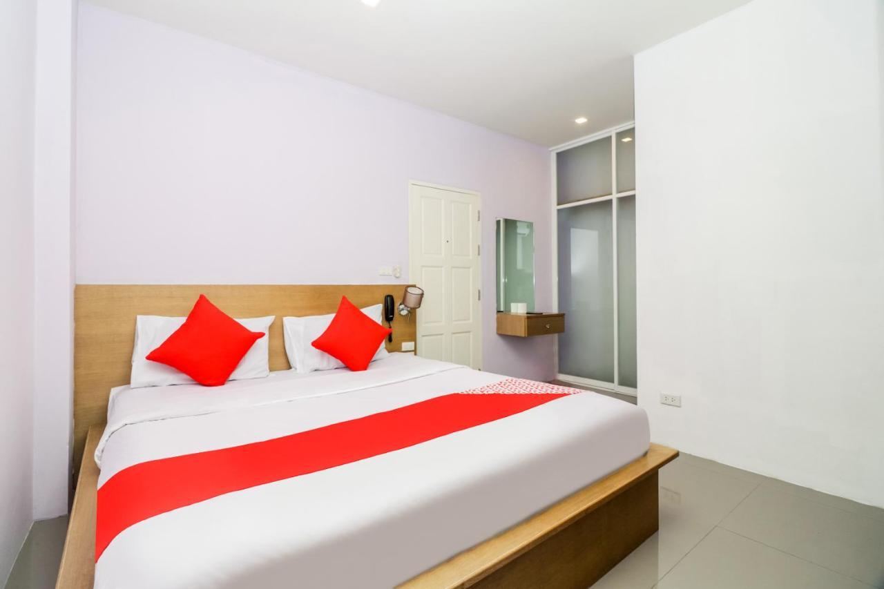 Oyo 127 D-well Hotel Bangkok