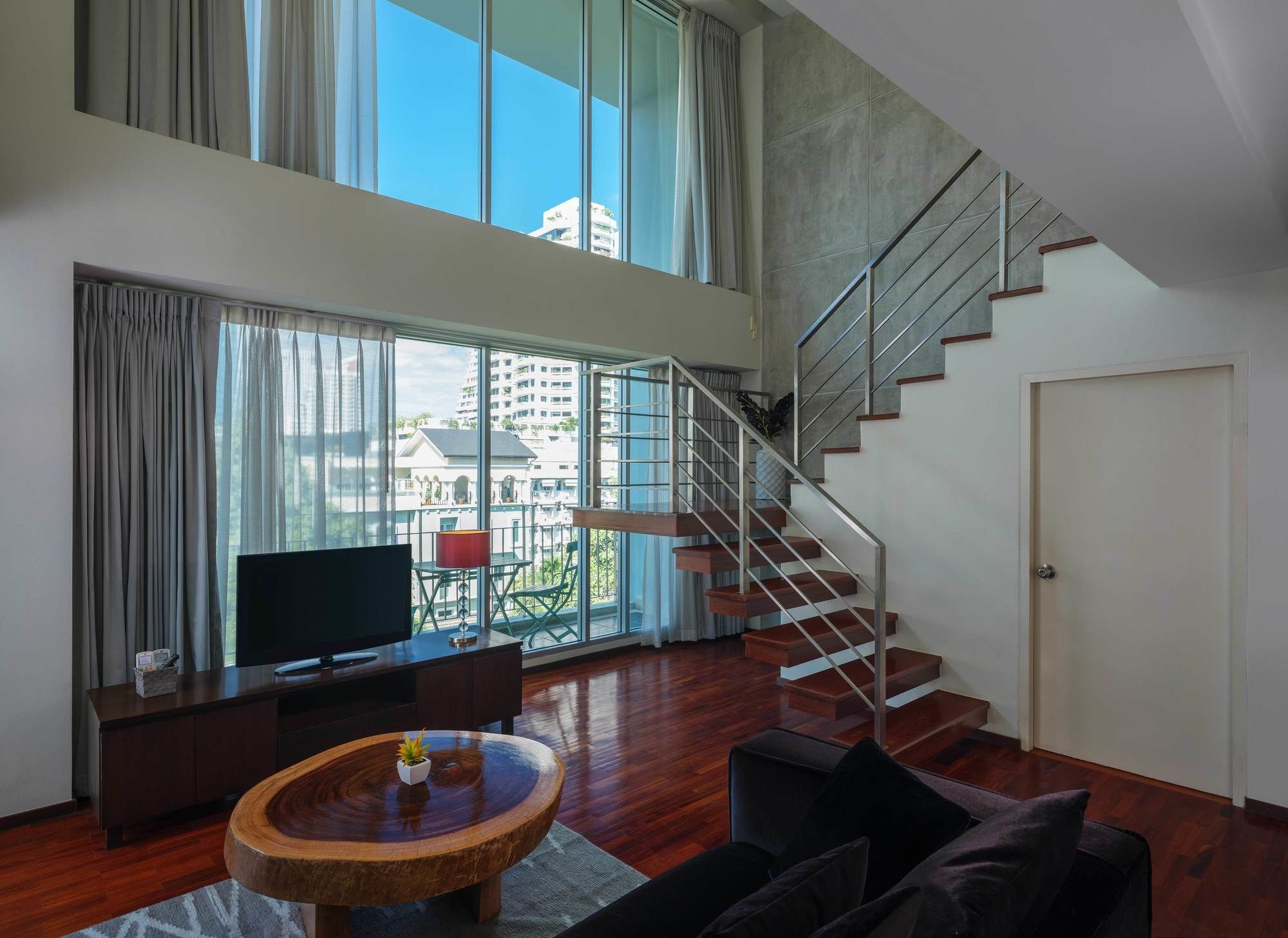 Hotel Silom Lofts 3*