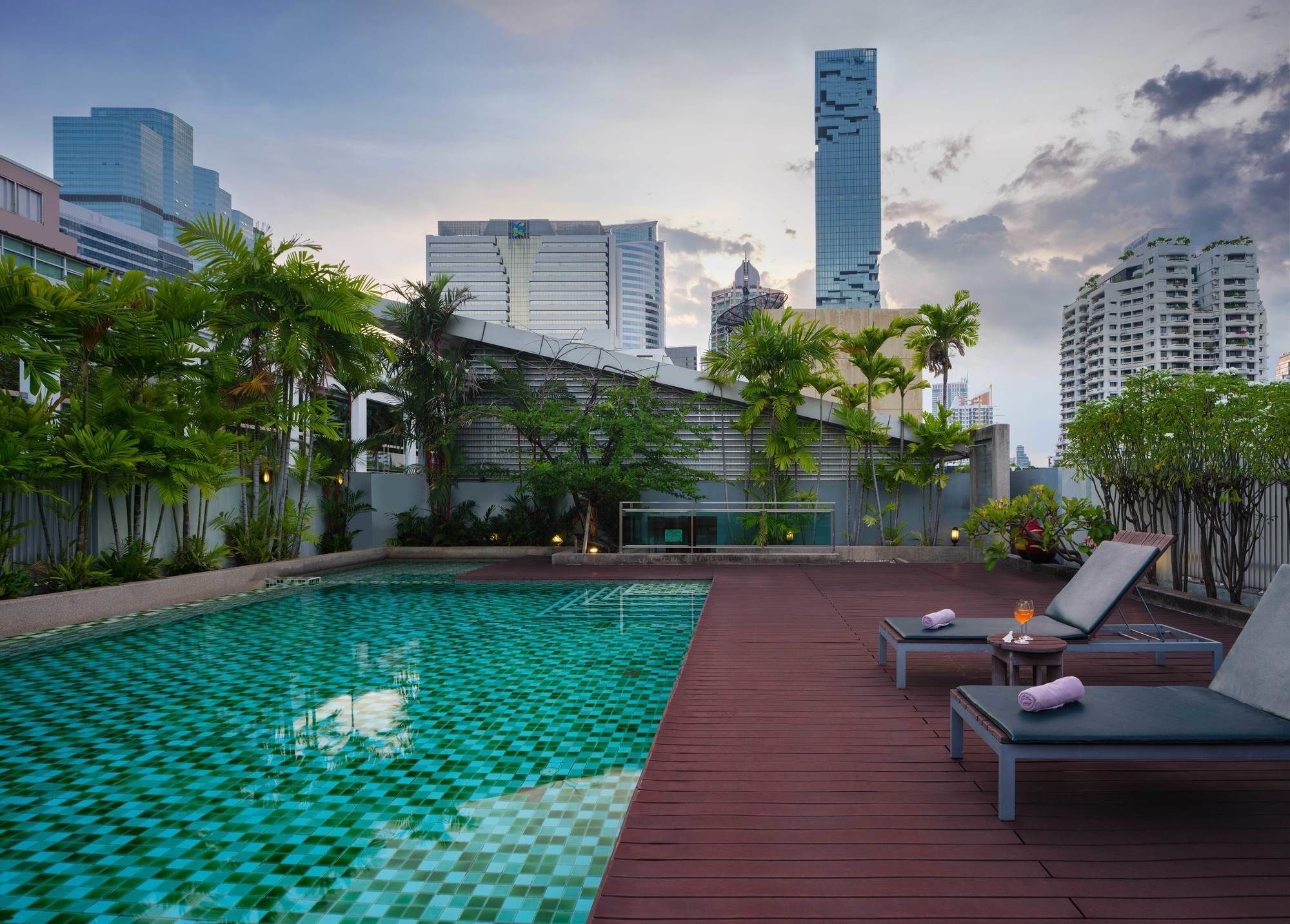 Silom Lofts 3*