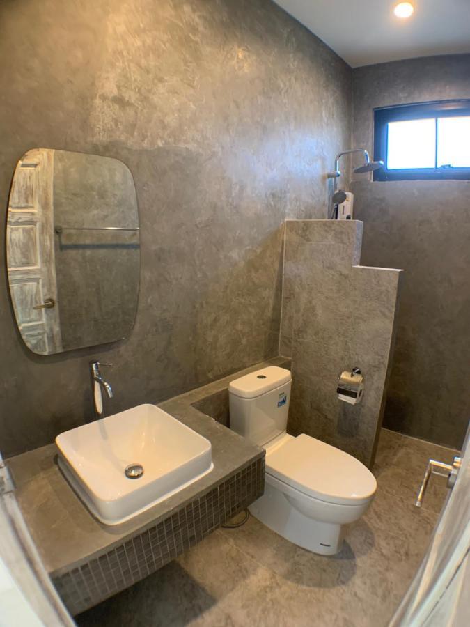 Piti Haus Guest house