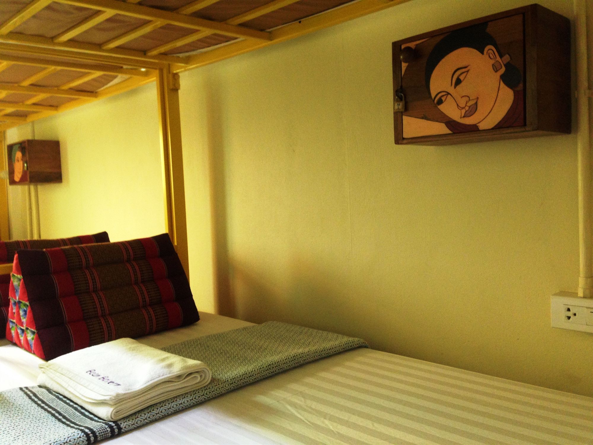 Hostel Baan Bovorn