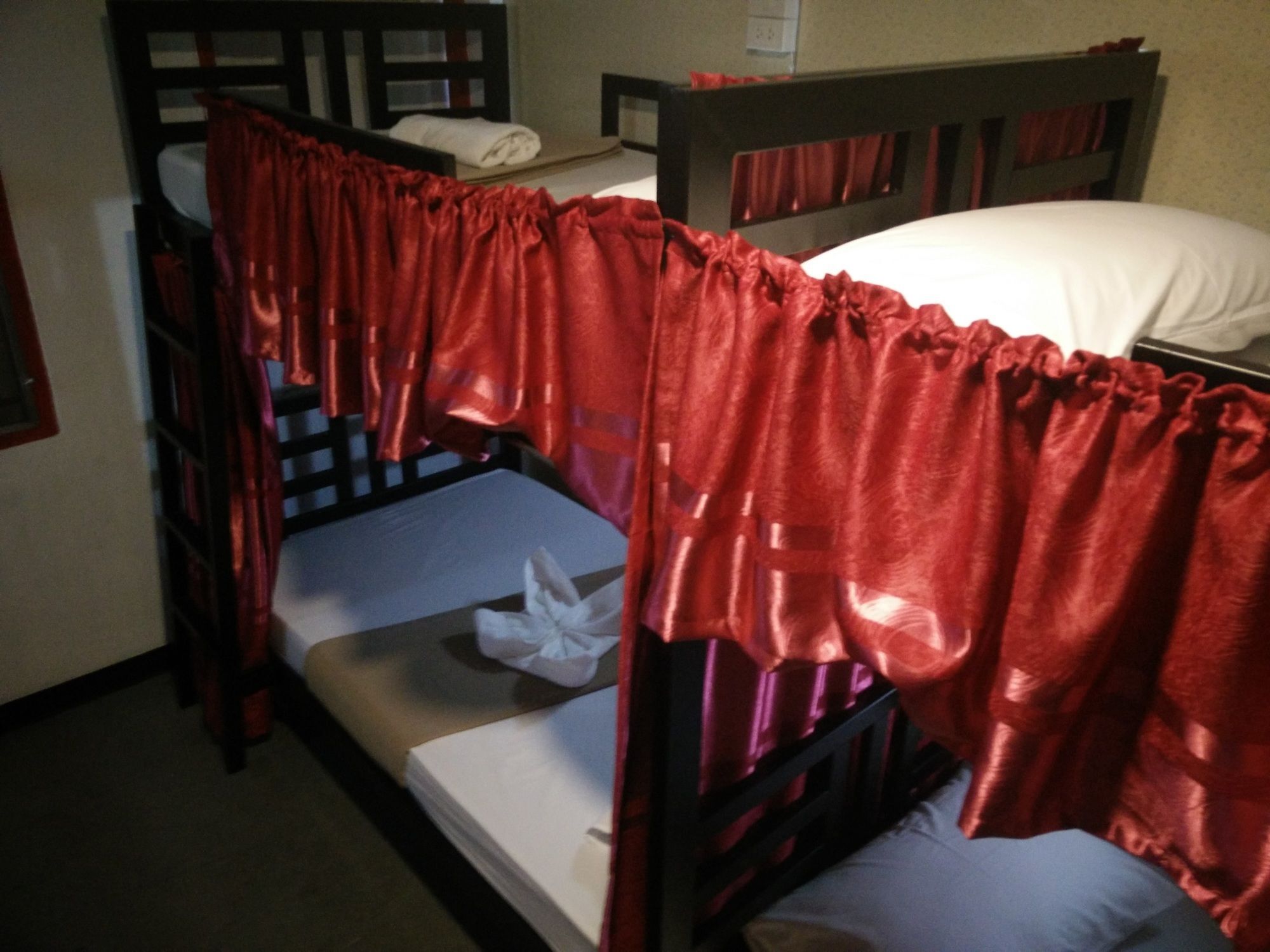 Hostel U *