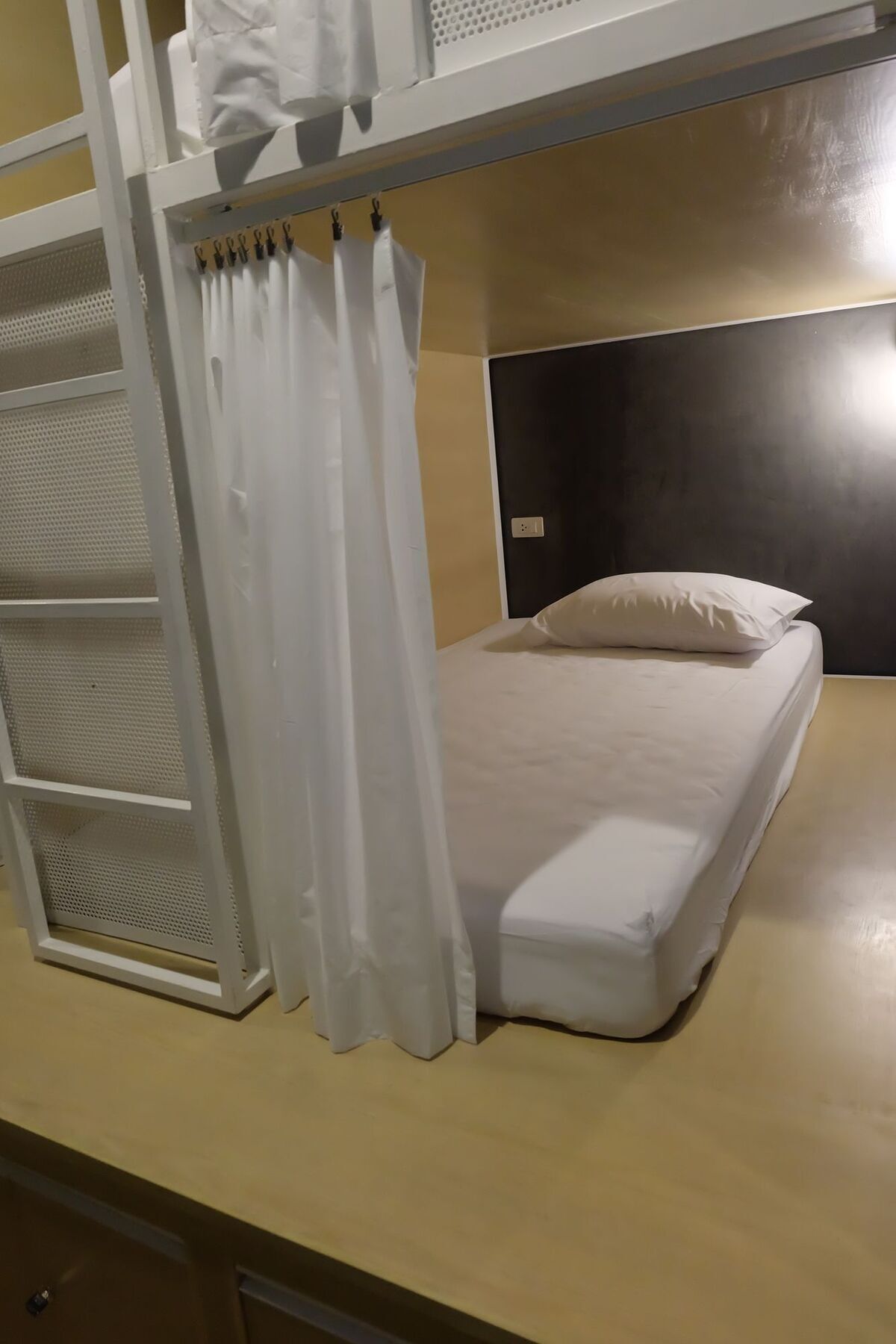 Asrama On The Bed