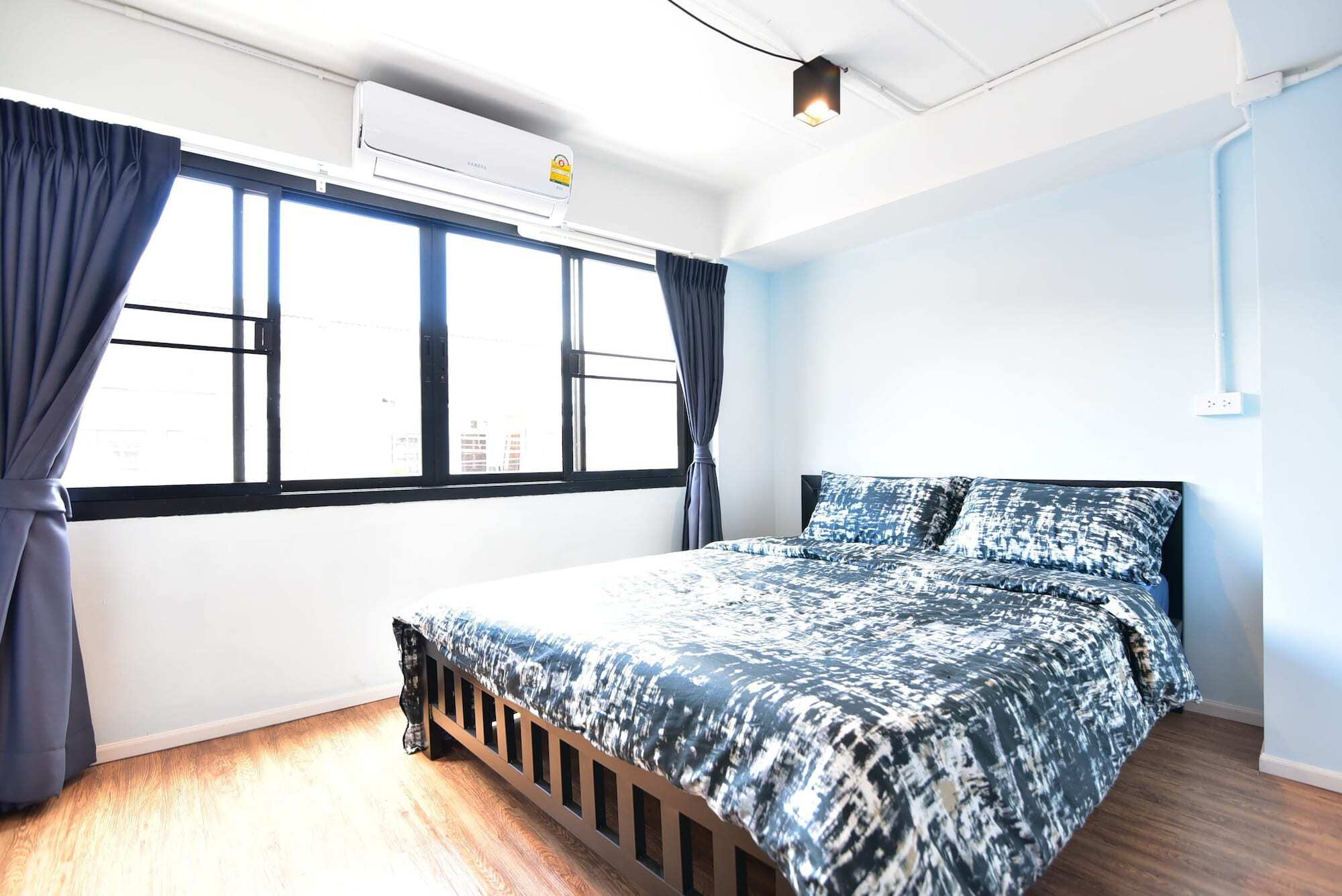 Hostel Wj *