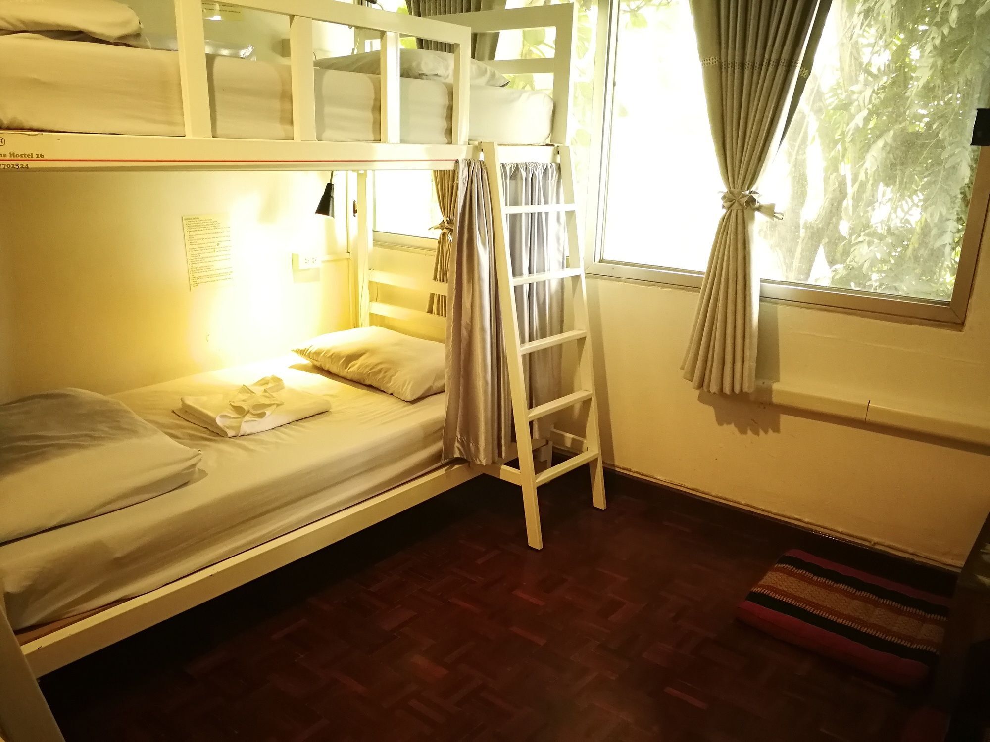 Hotel The 16 Bangkok